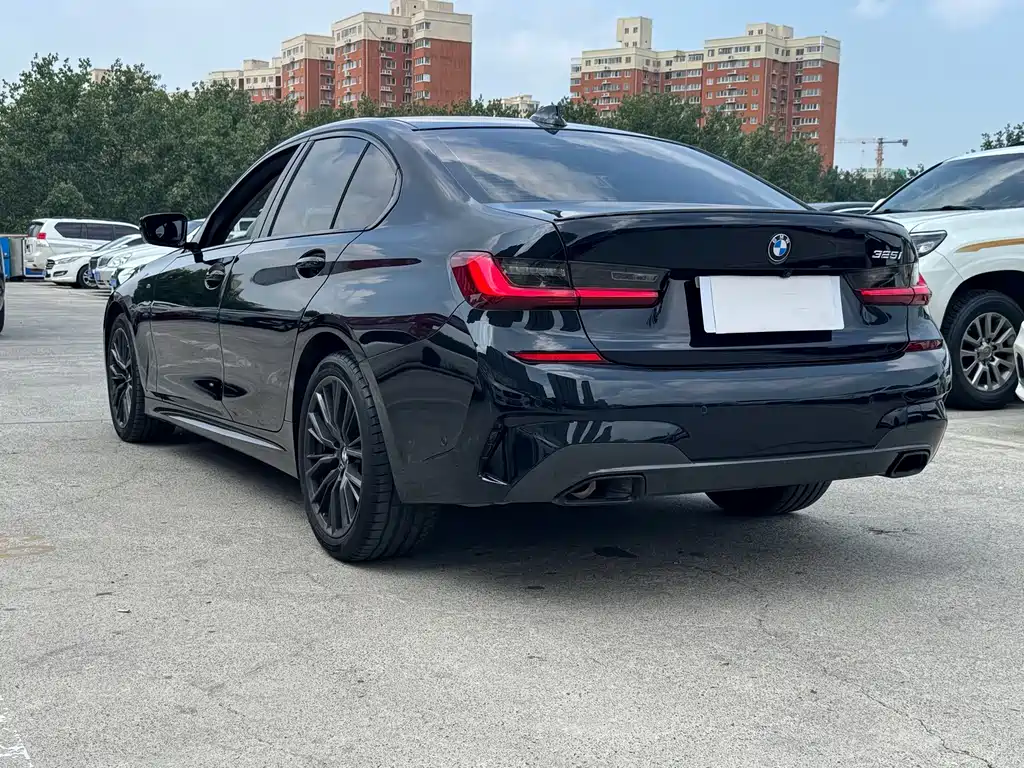 BMW 3 Series 2022