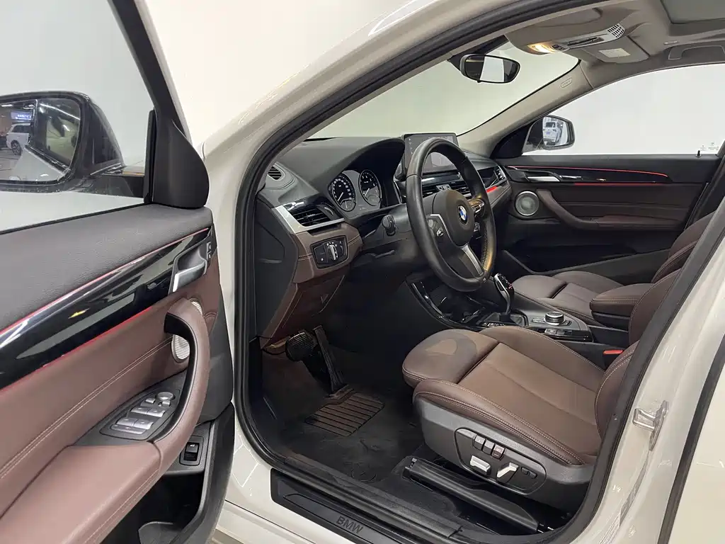 BMW X2 2022 — фото 14
