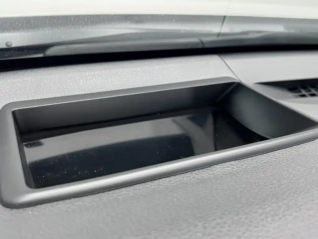Toyota Camry 2019 — фото 37