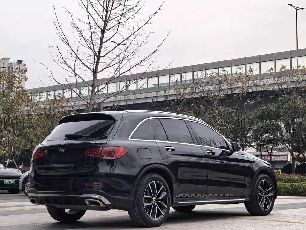 Mercedes-Benz GLC 2022 — фото 14