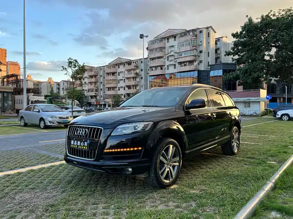 Audi Q7 2011
