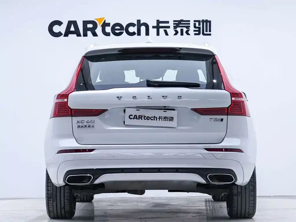 Volvo XC60 2019 — фото 3