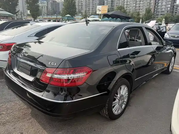 Mercedes-Benz E-Class 2011