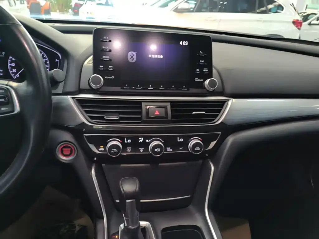Honda Inspire 2019 — фото 13