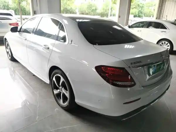 Mercedes-Benz E-Class 2018