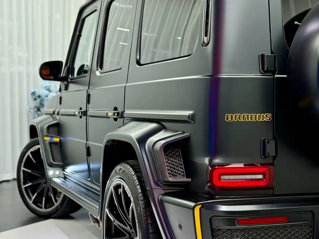 Mercedes-Benz G-Class 2023 — фото 13