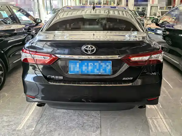 Toyota Camry 2021