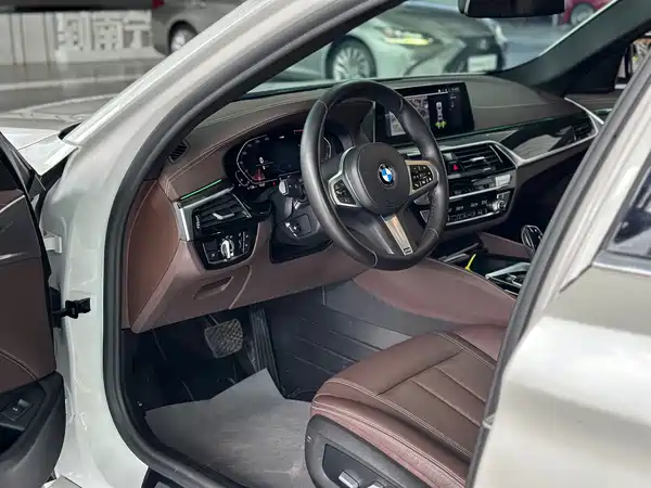 BMW 5 Series 2020