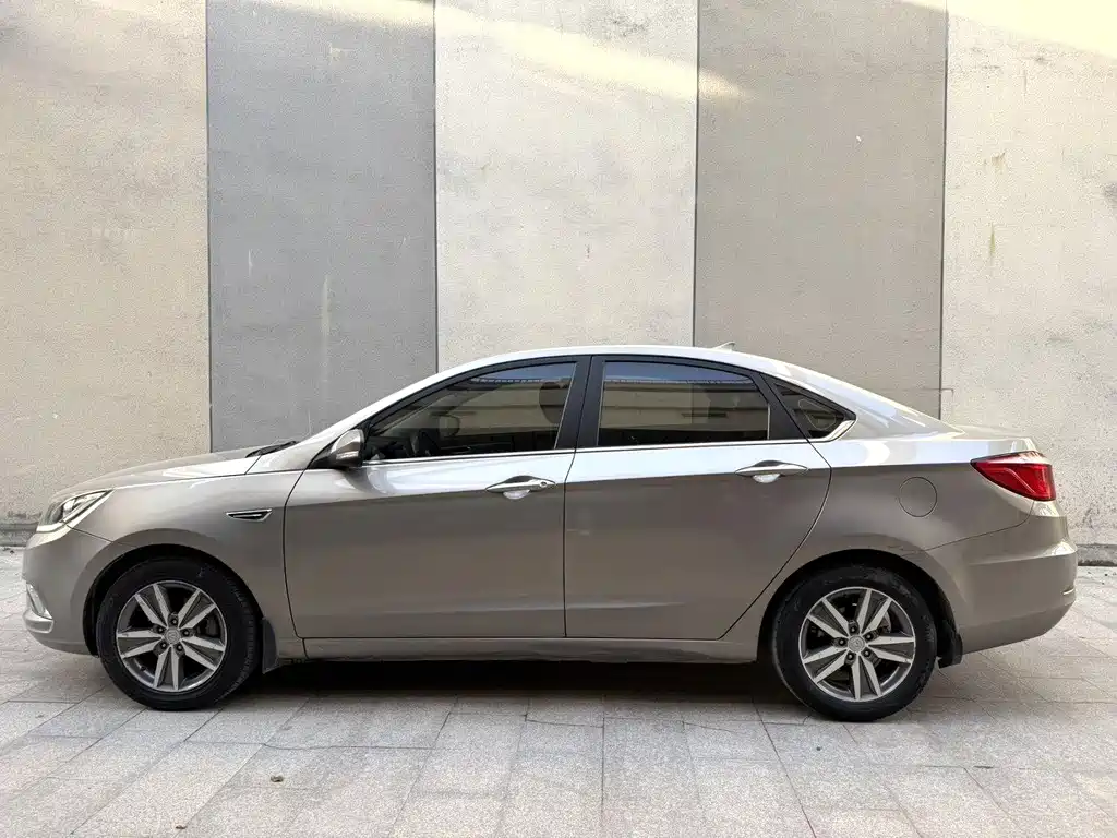 Changan Eado 2018 — фото 8