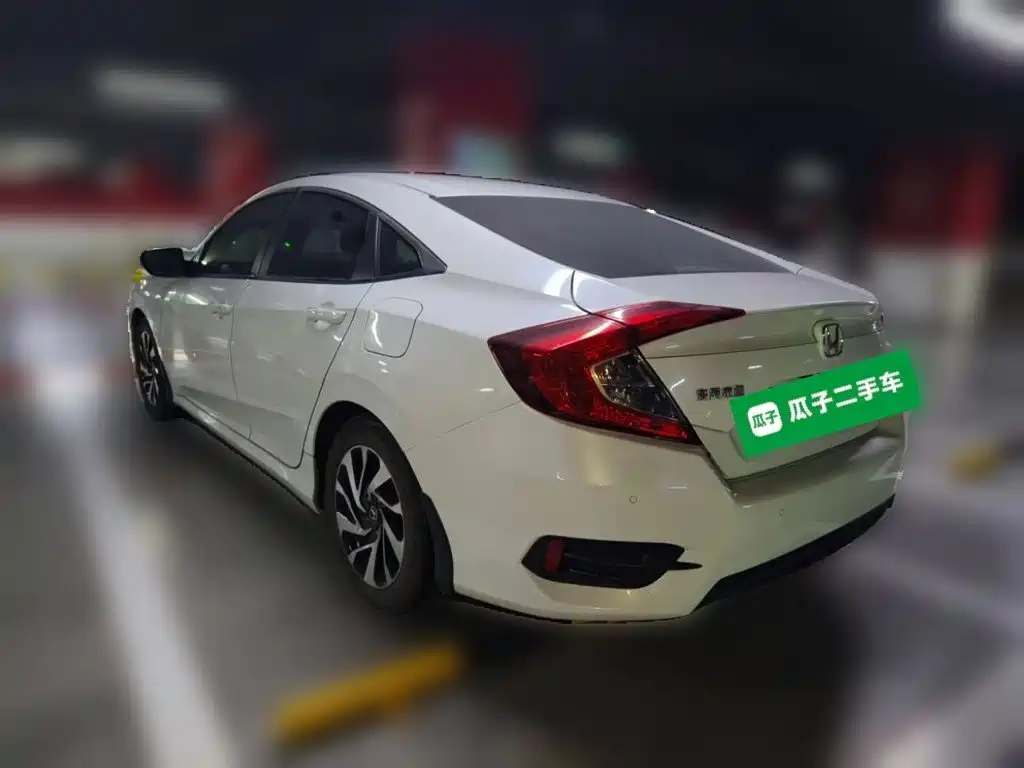Honda Civic 2017 — фото 4