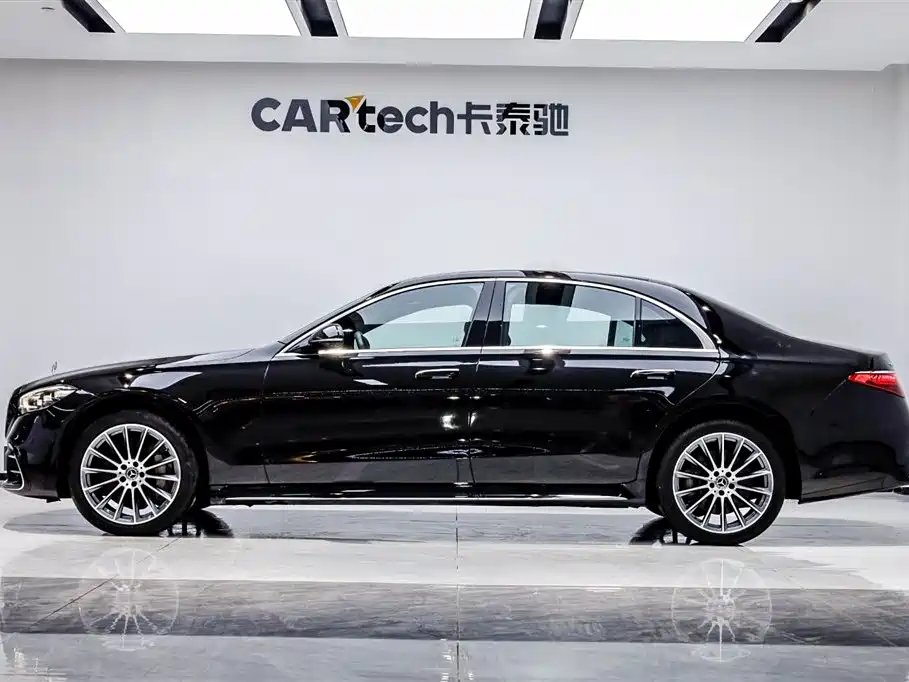 Mercedes-Benz S-Class 2023