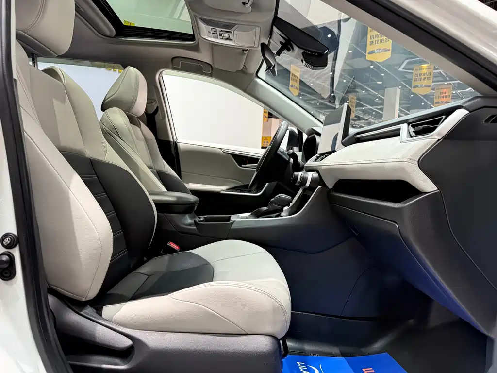 Toyota Wildlander 2020 — фото 25