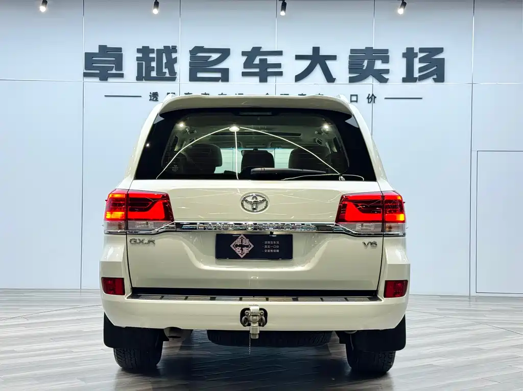 Toyota Land Cruiser 2020 — фото 6