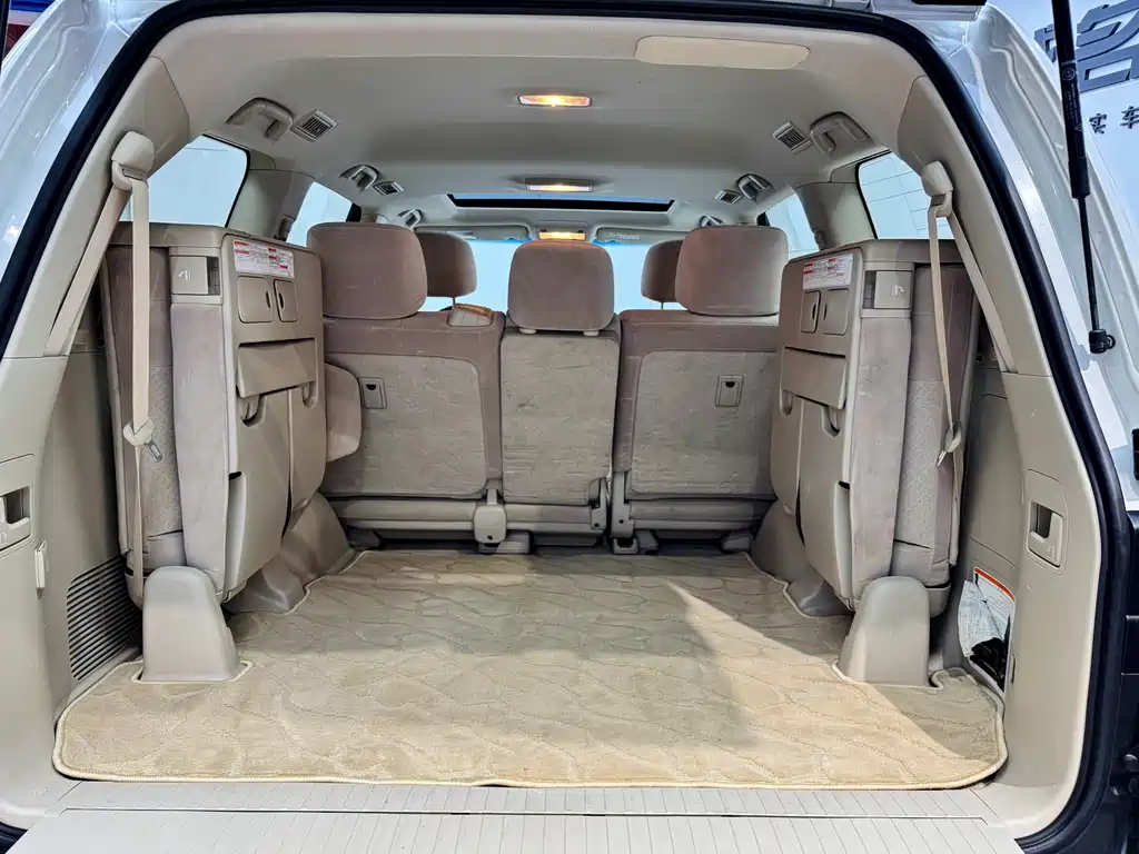 Toyota Land Cruiser 2020 — фото 25