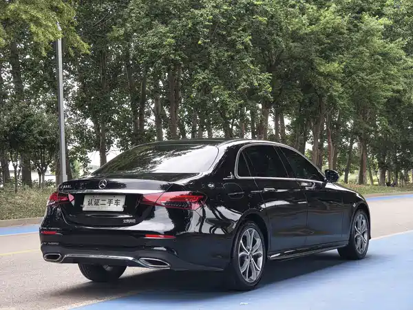 Mercedes-Benz E-Class 2021