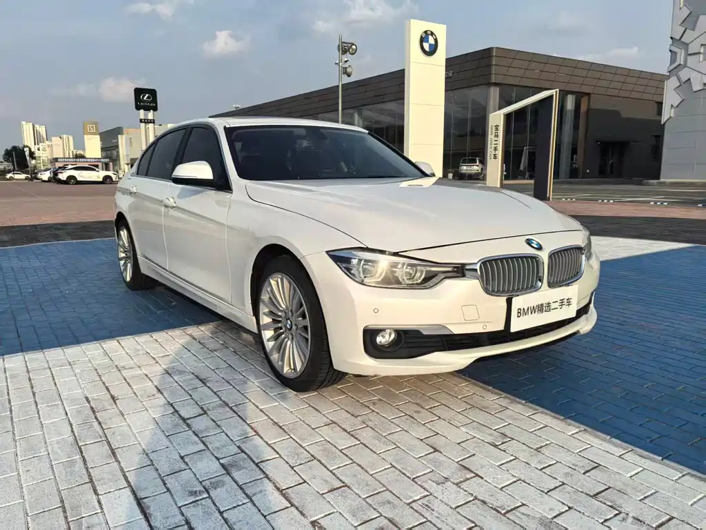 BMW 3 Series 2018 — фото 3