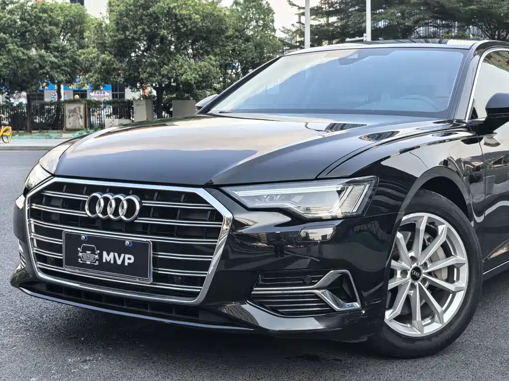 Audi A6L 2022