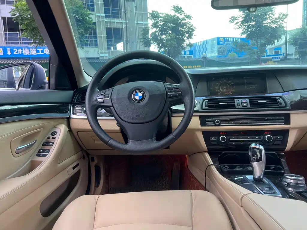 BMW 5 Series 2013 — фото 17