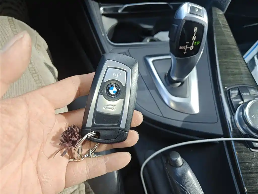 BMW 3 Series GT 2015 — фото 12