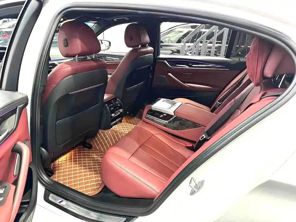 BMW 5 Series 2020