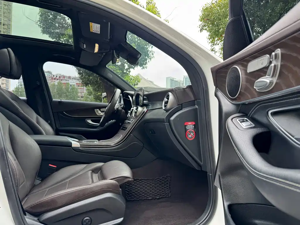 Mercedes-Benz GLC 2020 — фото 16