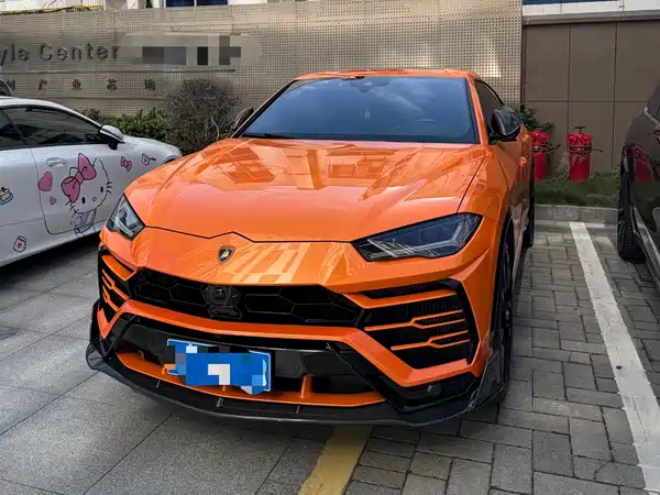 Lamborghini Urus 2021