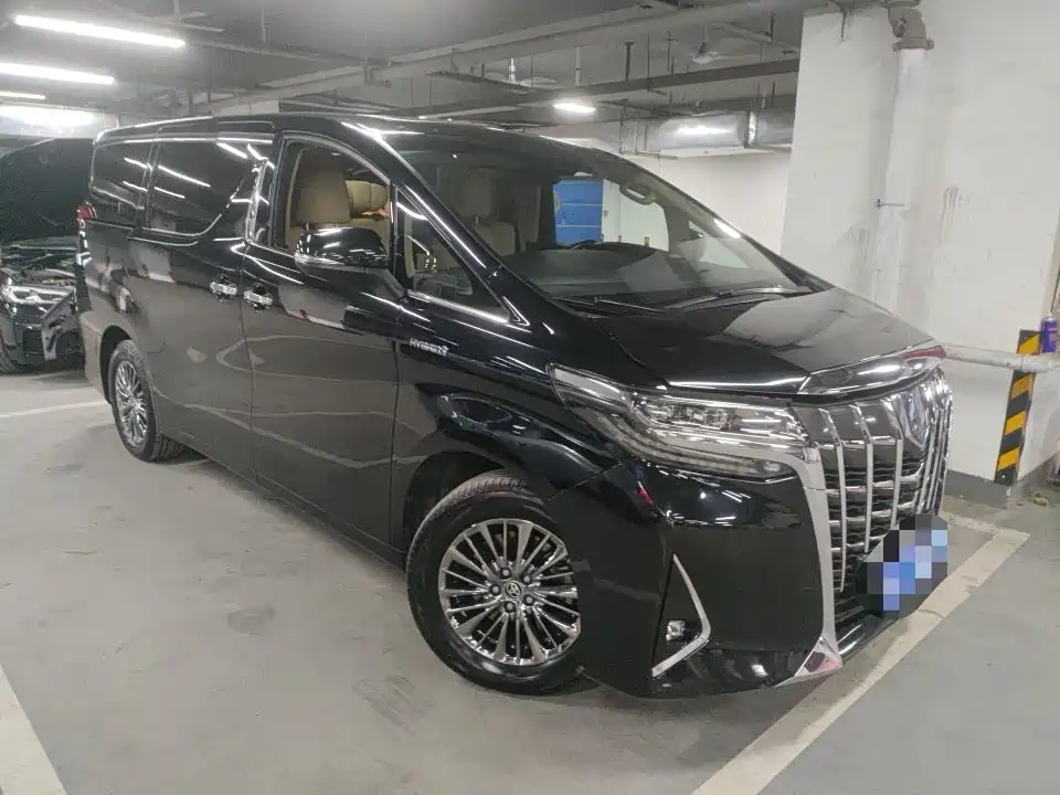 Toyota Alphard 2021