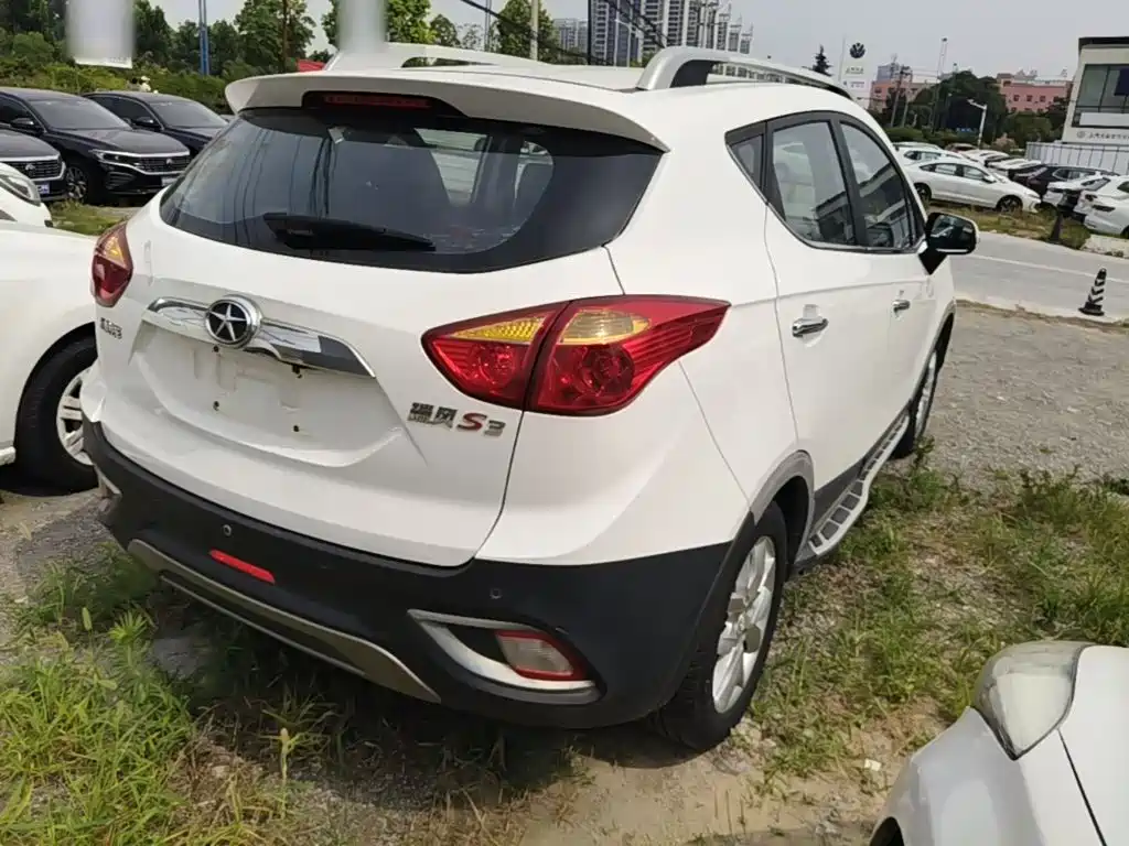 JAC Refine S3 2015