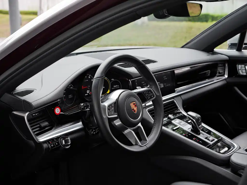 Porsche Panamera 2018 — фото 13