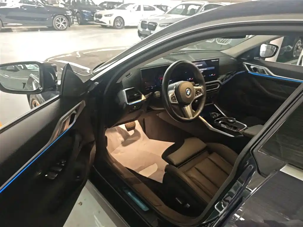 BMW i4 2025 — фото 22