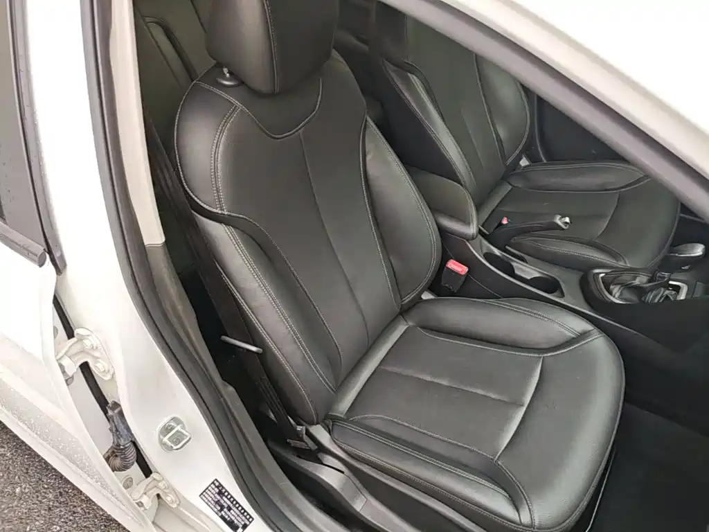 Buick Excelle GT 2021 — фото 25
