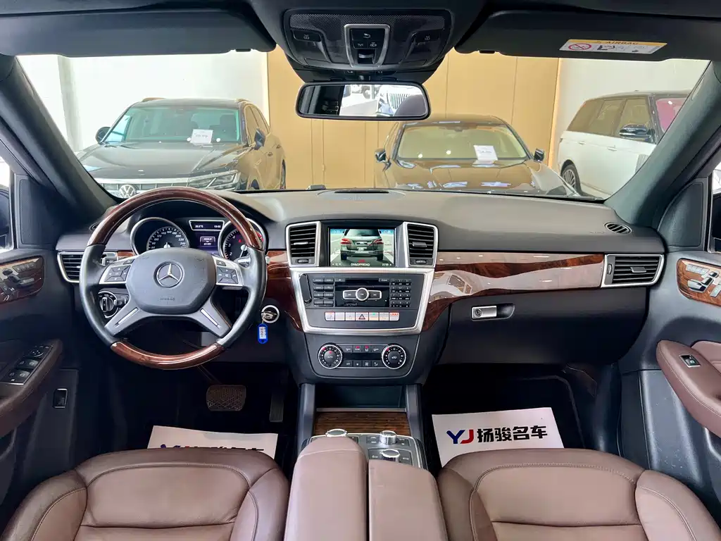 Mercedes-Benz M-Class 2014