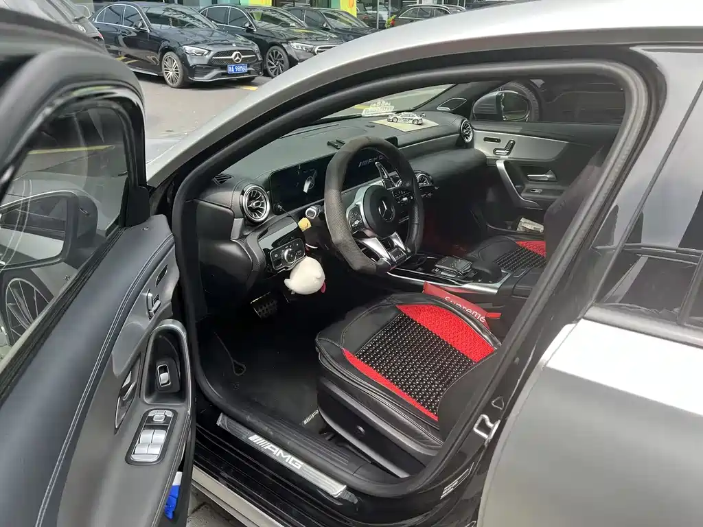 Mercedes-Benz A-Class AMG 2021 — фото 9