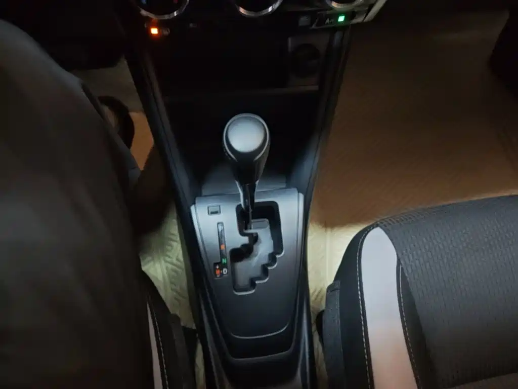 Toyota Yaris L 2020 — фото 14