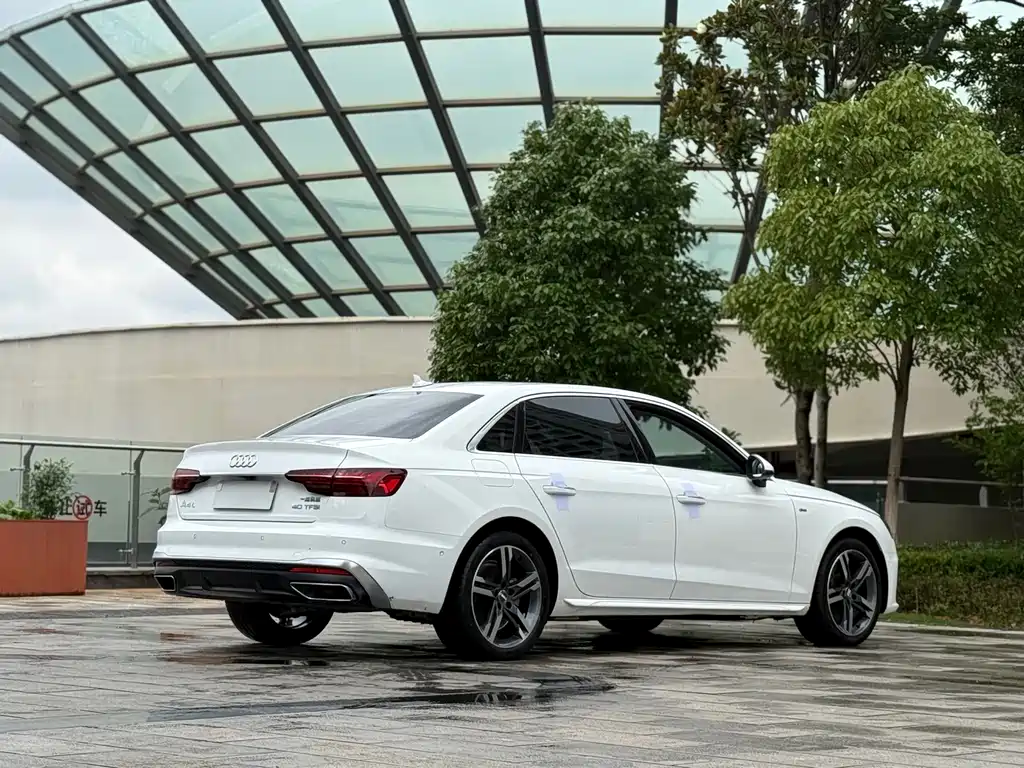 Audi A4L 2020
