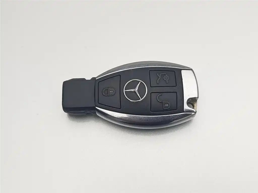 Mercedes-Benz E-Class 2014 — фото 19