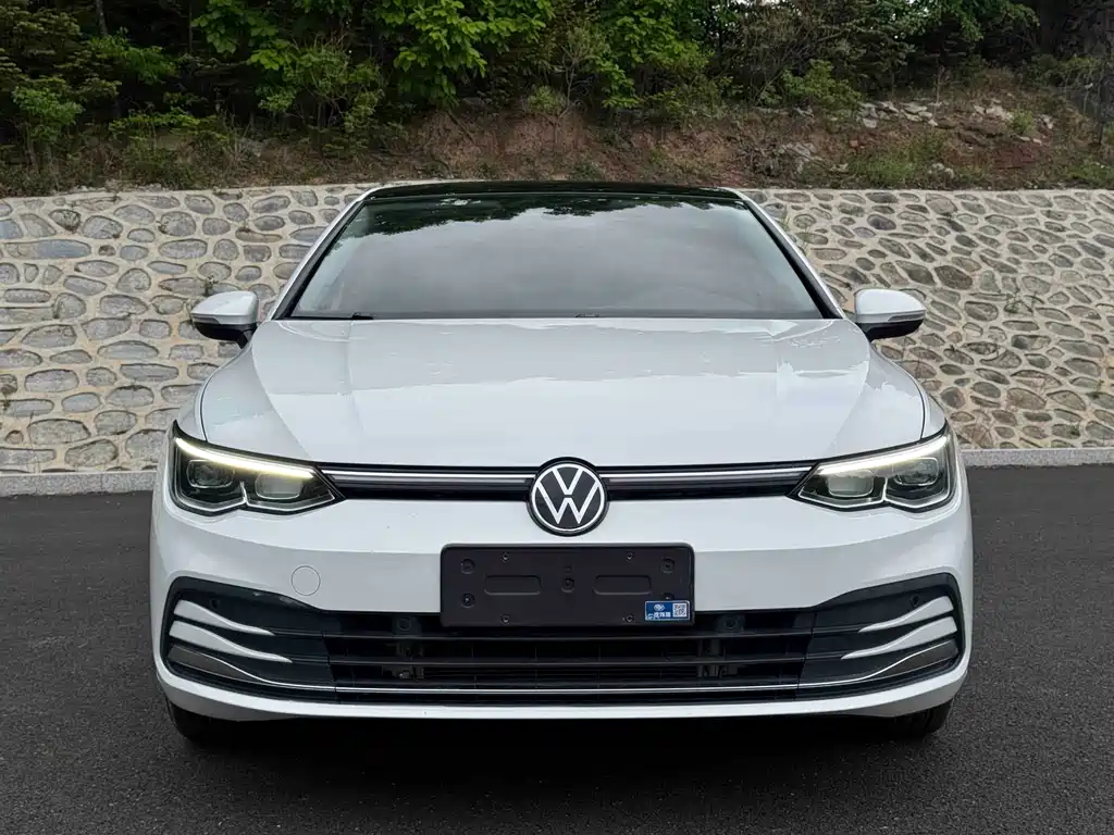 Volkswagen Golf 2021