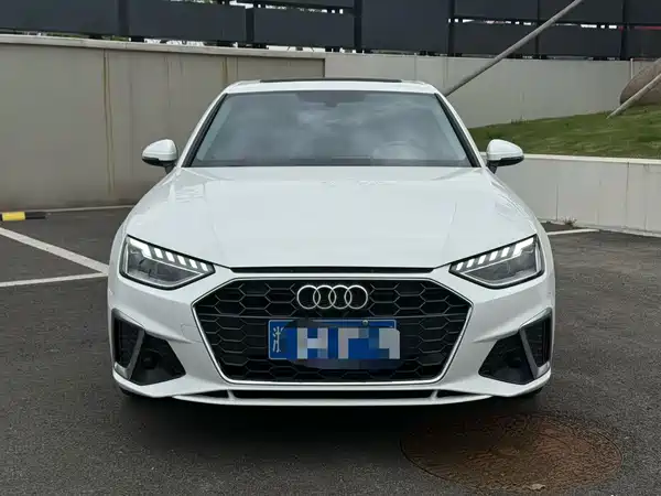 Audi A4L 2021