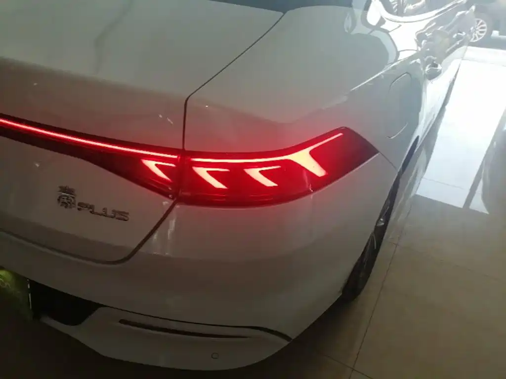 BYD Qin PLUS 2024 — фото 8