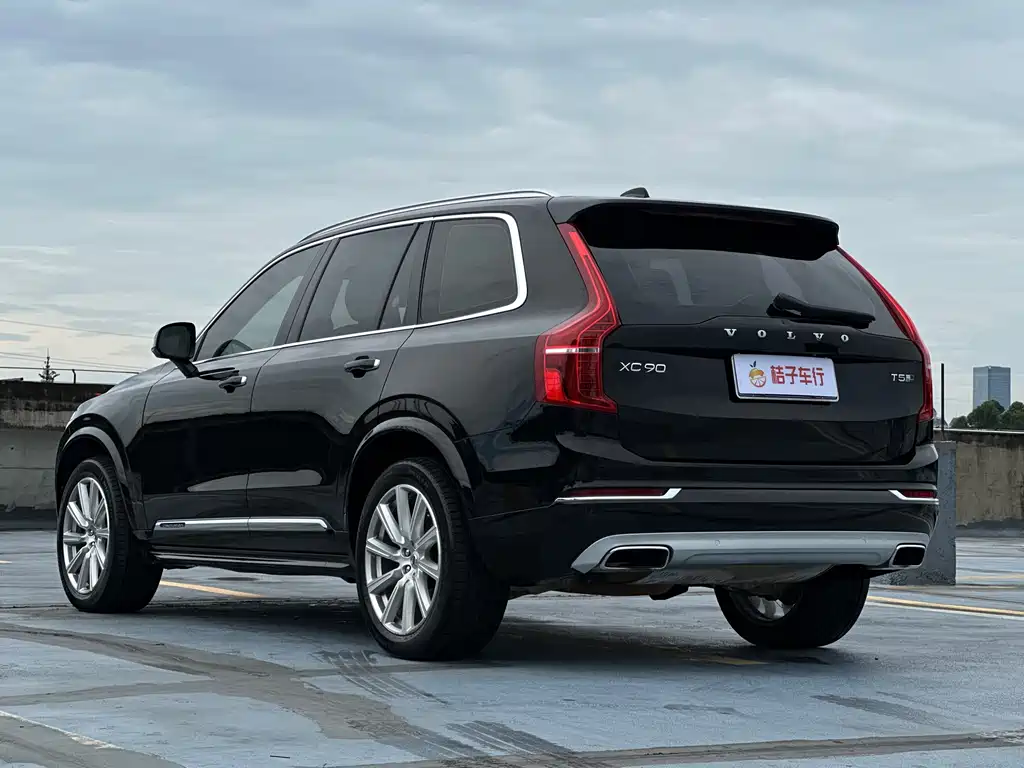 Volvo XC90 2019