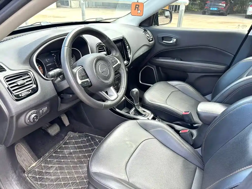 Jeep Compass 2020 — фото 4