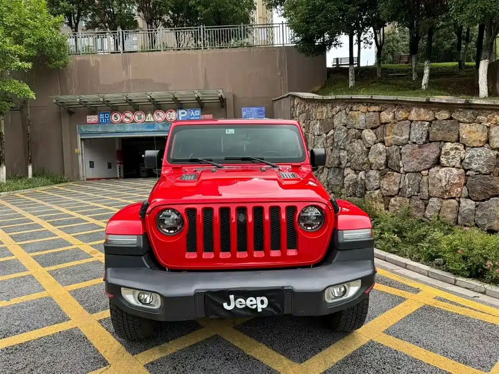 Jeep Wrangler 2019 — фото 2