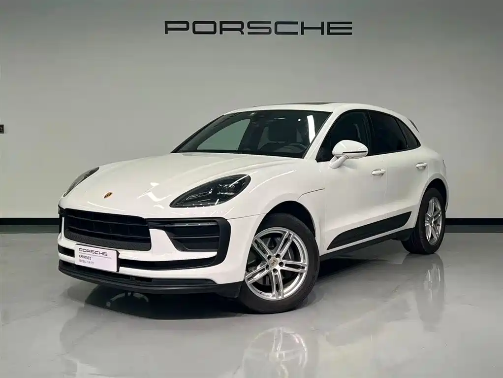 Porsche Macan 2024 — фото 1