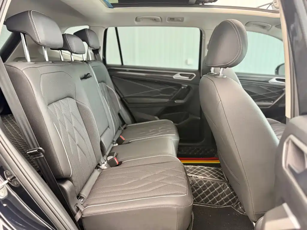 Volkswagen Tiguan L 2022 — фото 16
