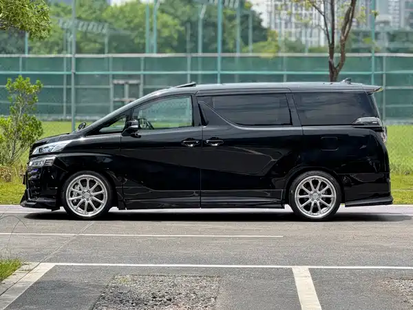 Toyota Vellfire 2021