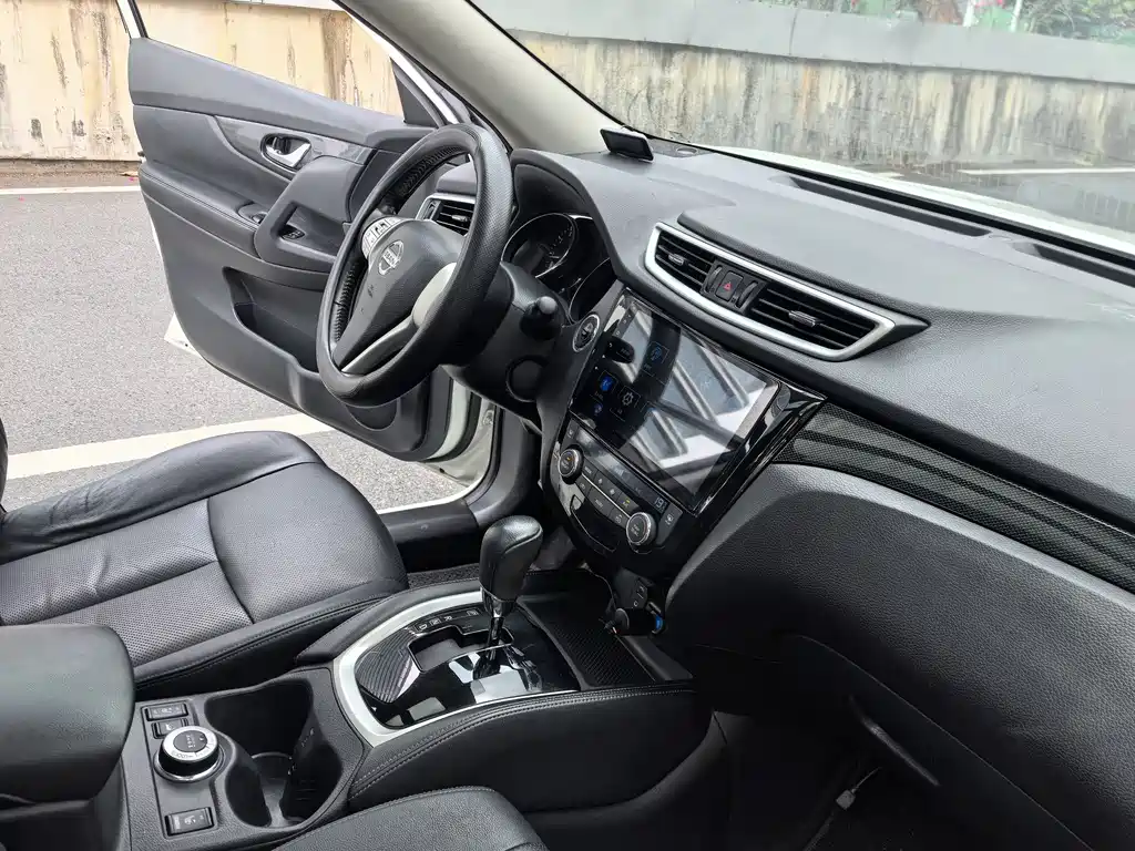 Nissan X-Trail 2017 — фото 29