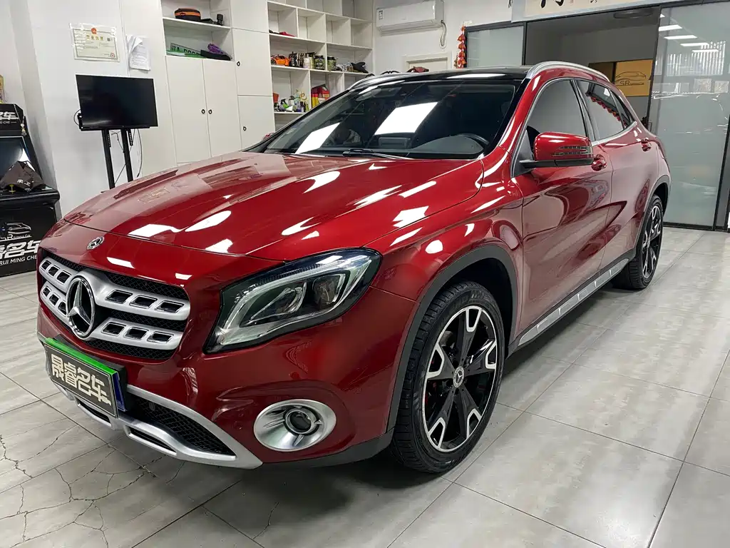 Mercedes-Benz GLA 2017 — фото 1