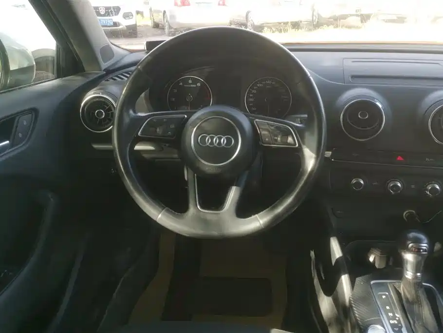 Audi A3 2018 — фото 15