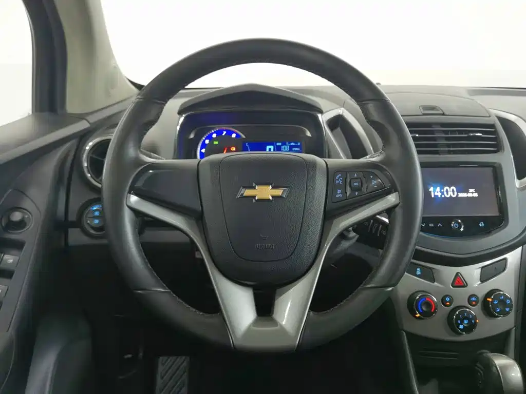 Chevrolet Trax 2016 — фото 11