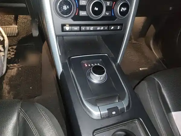 Land Rover Discovery Sport 2016